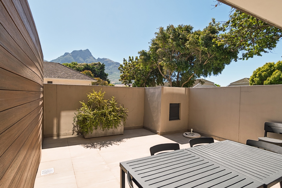 2 Bedroom Property for Sale in Rondebosch Western Cape